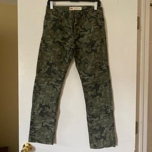 Camo Levi’s